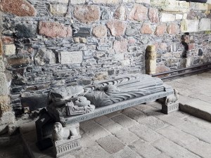 Another lying-down statue at the altar at Iona Abbey